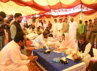 کمشنر مریم خان کی تحصیل اٹھارہ کے نواحی علاقے رشید پور میں کھلی کچہری