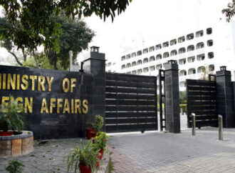 بھارت کا جارحانہ رویہ،دو ایٹمی طاقتیں جنگ کے دہانے پر ہیں،دفتر خارجہ