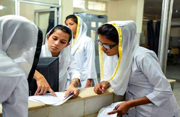 نرسوں کاعالمی دن آج منایا جارہا ہے