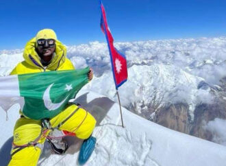 ساجد سدپارہ نے دنیا کی ساتویں بڑی چوٹی سر کرلی
