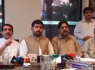 جھنگ جم خانہ سیکرٹری کے عہدے کے لئے امیدوار سید محمد علی شاہ ڈاکٹر معظم وحید کی حمایت میں الیکشن سے دستبردار ہونے کا اعلان کر دیا