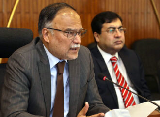 احسن اقبال کا ٹیکس کے فروغ کیلئے حکومت و عوام کی مربوط کوششوں پر زور