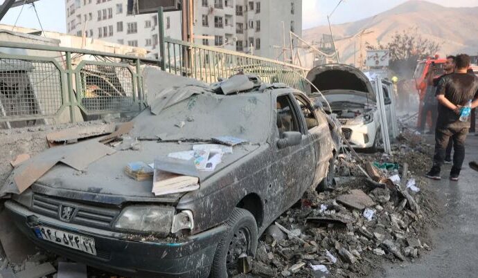 اسرائیل کا ایران پر حملہ،اسرائیلی حملوں میں ایرانی فوج کے سربراہ اور سائنسدانوں سمیت 78 افراد شہید