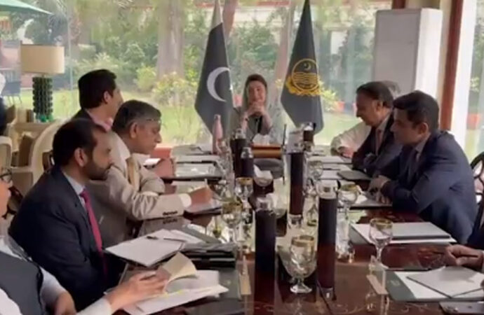 طویل عرصے سے نظر اندازسڑکیں تیزی سے تعمیر کی جارہی ہیں،مریم نواز