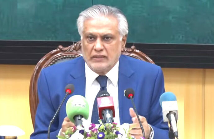 بھارت کانیونارمل کا نظریہ دفن اوربالادستی کے دعوے ہوا میں اڑگئے،اسحاق ڈالر