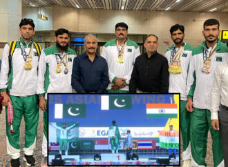 پاکستان روئنگ ٹیم کی تاریخ ساز کامیابی، ایشین انڈور چیمپئن شپ میں 10 طلائی سمیت 14 تمغے جیتے