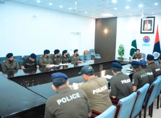 ڈی پی او جھنگ کیپٹن (ر) بلال افتخار کیانی کی زیر صدارت انچارج چوکیات کی کرائم میٹنگ