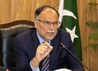 وفاقی وزیر احسن اقبال کا چین سے عوامی اور میڈیا تعلقات کو مضبوط بنانے پر زور