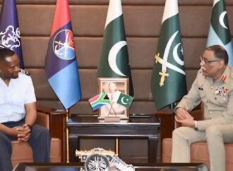 جنرل ساحرشمشاد مرزا سے جنوبی افریقہ کی فضائیہ کے سربراہ کی ملاقات