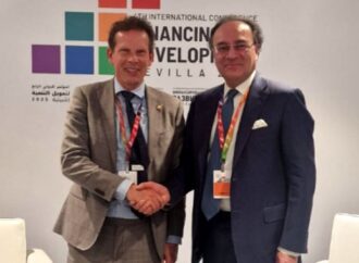 وزیرخزانہ کی بین الاقوامی کانفرنس کے موقع پر شراکت دار ممالک کیساتھ ملاقاتیں