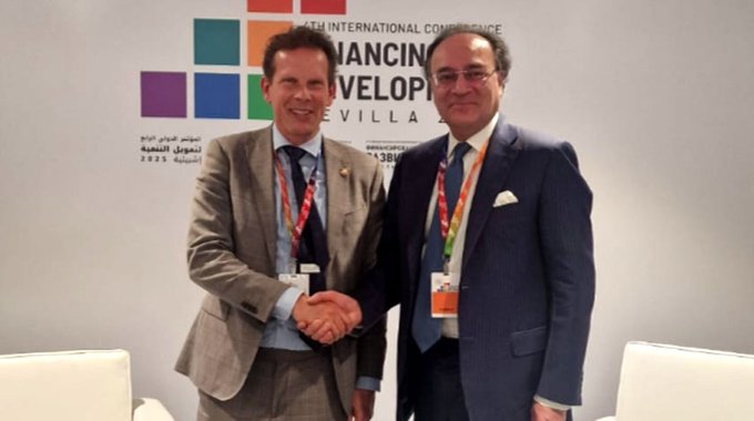 وزیرخزانہ کی بین الاقوامی کانفرنس کے موقع پر شراکت دار ممالک کیساتھ ملاقاتیں