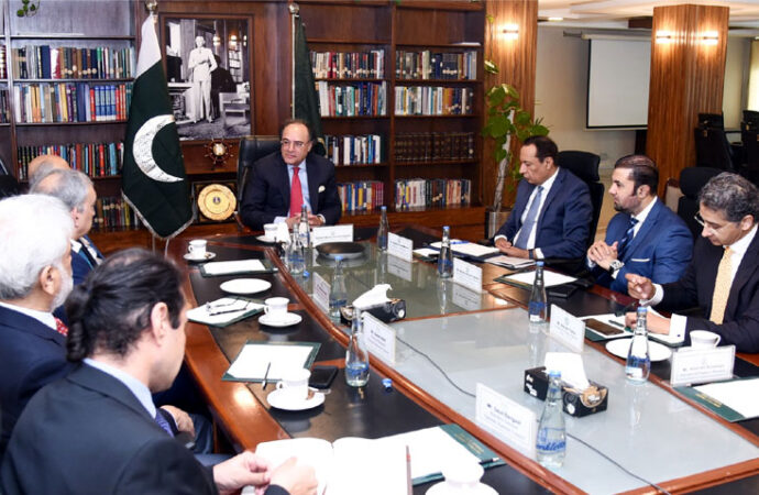 وزیرخزانہ کا کاروباری برادری کے ساتھ جامع مشاورتی عمل برقرار رکھنے کا عزم
