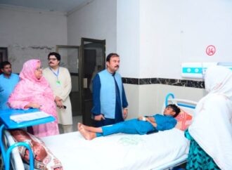 ڈپٹی کمشنر علی اکبر بھنڈر نے ڈسٹرکٹ ہیڈ کوارٹر ہسپتال کا دورہ کیا