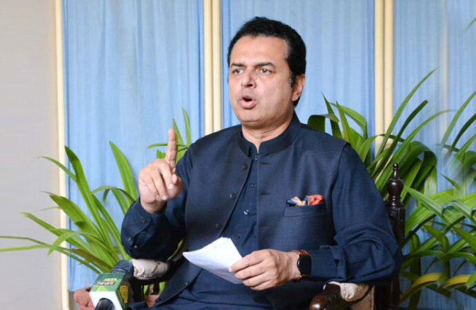 دھواں چھوڑنے والی گاڑیوں کے خلاف سخت کارروائی کی جائے گی،وزیر مملکت