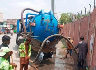 بارش کے پانی کی نکاسی کیلئے بلدیہ عملہ اور مشینری فیلڈ میں متحرک ہیں ترجمان ضلعی حکومت