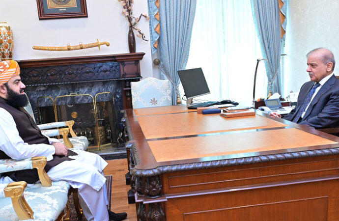 وزیراعظم سے مولانا اسد محمود کی ملاقات،ملکی سیاسی صورتحال پر تبادلہ خیال