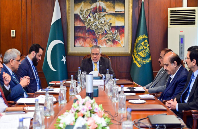 اسحاق ڈار کا ہاکی کے فروغ میں بھرپور معاونت کرنے کے حکومتی عزم کا اعادہ