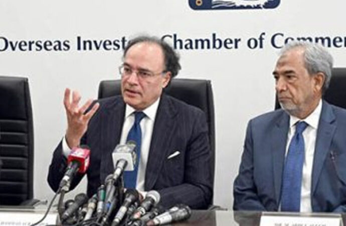 معیشت کے تمام شعبو ں میں ٹیکس وصولیوں کانظام سادہ بنایا جارہا ہے،وزیر خزانہ