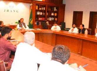 ڈپٹی کمشنر علی اکبر بھنڈر کی زیر صدارت ڈینگی کے خاتمہ کے حوالہ سے اجلاس