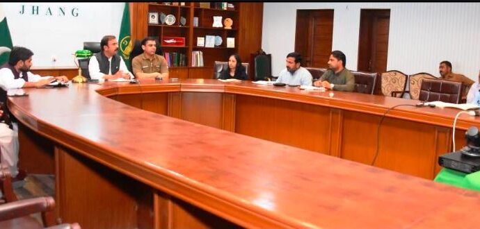 پبلک ٹرانسپورٹ میں غیر قانونی و خطر ناک ایل پی جی سلنڈرز کے خلاف سخت کریک ڈاﺅن جاری