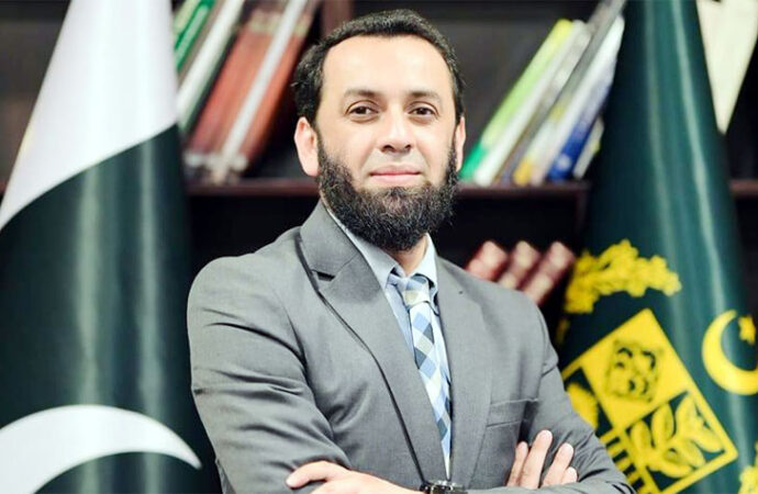 ایف آئی اے نے بحریہ ٹاون کی کرپشن کے ناقابل تردید ثبوت حاصل کرلئے ہیں، وزیر اطلاعات