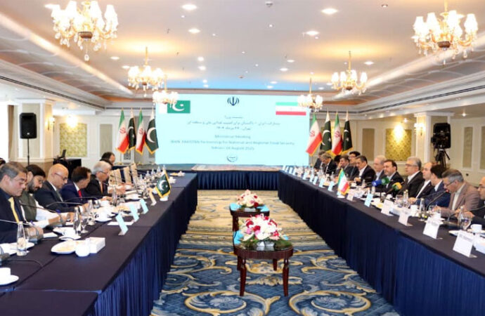 پاکستان، ایران کا دوطرفہ تجارت اورزرعی شعبے میں تعاون بڑھانے کیلئے معاہدہ