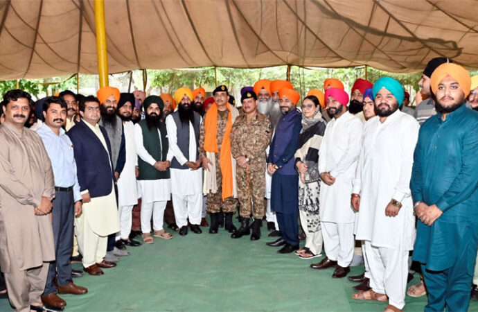 کرتارپور سمیت تمام مذہبی مقامات ترجیحی بنیادوں پر بحال کیے جائیں گے، فیلڈ مارشل عاصم منیر