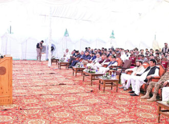 وزیراعظم کا گلگت بلتستان کے سیلاب سے متاثرہ علاقوں میں امداد اور بحالی کیلئے 4 ارب روپے کا اعلان