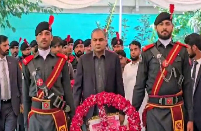 ہنگو میں دہشت گردوں سے لڑتے ہوئے تین بہادر ایف سی جوان شہید