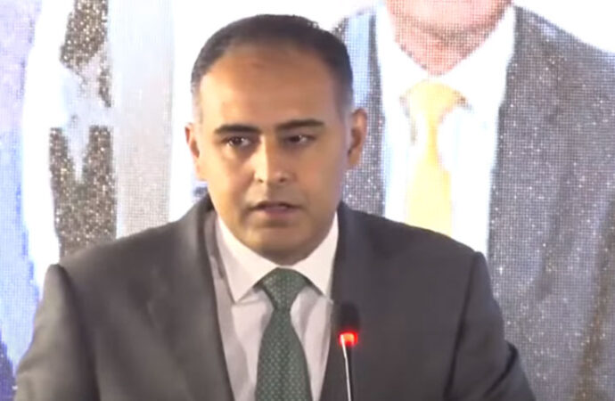 پاکستان کے زرمبادلہ کے ذخائر20 ارب ڈالر سے تجاوز کر گئے،بلال اظہرکیانی