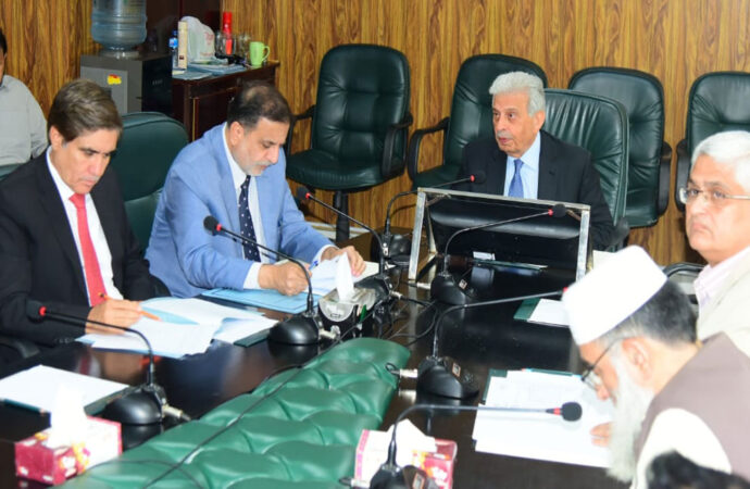 رانا تنویرحسین کا ملک کوخوراک میں خودکفیل بنانے کےعزم کااعادہ