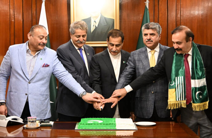 قومی اسمبلی میں یوم آزادی پر قرارداد منظور، ملک کی خود مختاری اور علاقائی سالمیت کے تحفظ کا اعادہ