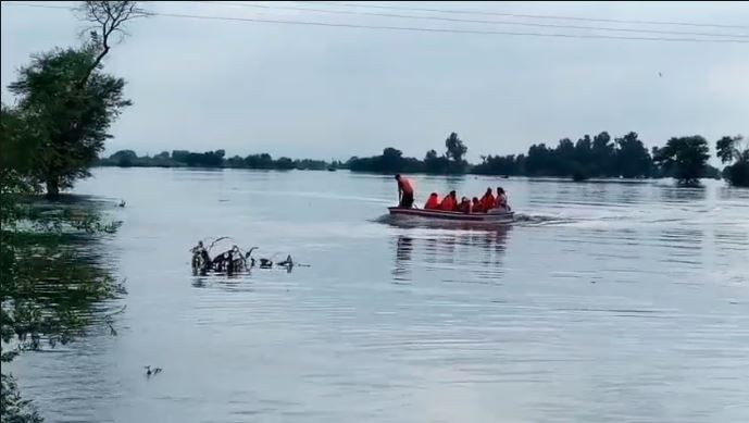 سیلاب سے ضلع جھنگ کے 240 دیہات متاثر