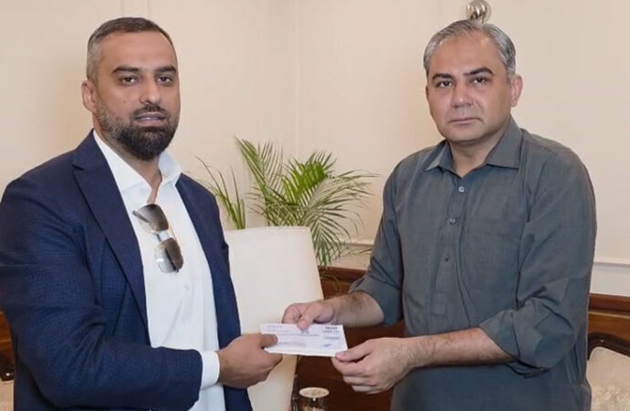 برطانوی تاجر وسیم اسلم کا سیلاب متاثرین کیلئے ایک کروڑ روپے کا عطیہ