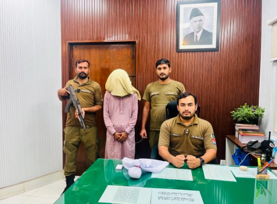 جھنگ پولیس کی نشہ مکاؤ مہم،آن لائن ڈرگ ڈیلر سمیت 5 منشیات فروش گرفتار