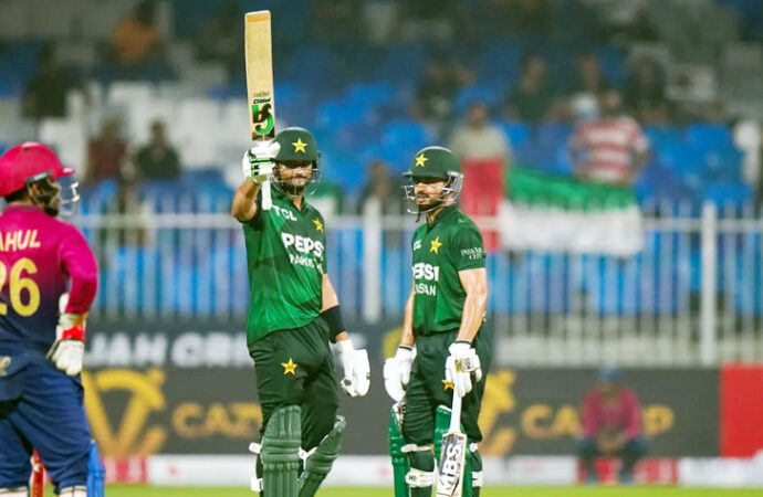 ٹی ٹونٹی سہ فریقی سیریز:پاکستان نے متحدہ عرب امارات کو 31رنز سے ہرا دیا