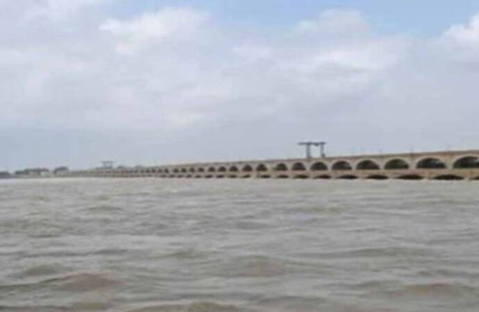 بالائی علاقوں میں بارشیں، دریائے ستلج میں سیلاب کا امکان