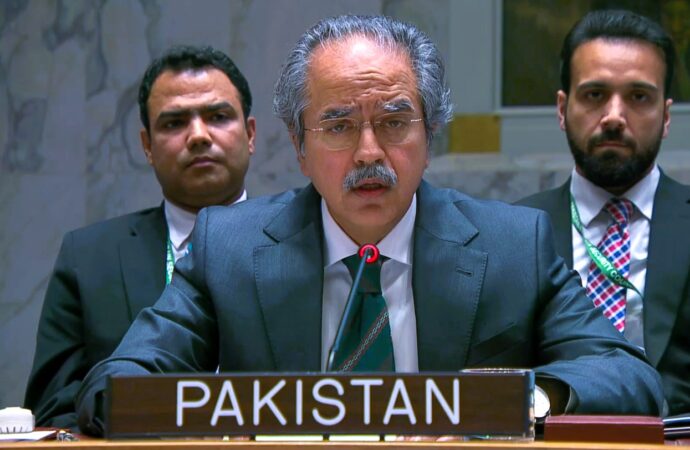 اسرائیلی مظالم بین الاقوامی قوانین کی صریح خلاف ورزی ہیں، جنگ فوری روکی جائے،عاصم افتخار