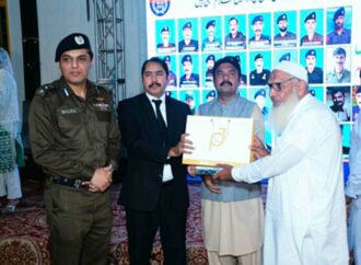 جھنگ پولیس کے زیر اہتمام پروقار تقریب کا انعقاد، شہدائے پولیس کو زبردست خراج تحسین پیش کیا گیا