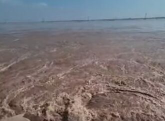 جھنگ میں کل انتہائی اونچے درجے کے سیلاب کا خدشہ متوقع طور 8 لاکھ کیوسک کا سیلابی ریلا ہیڈ تریموں پہنچے گا