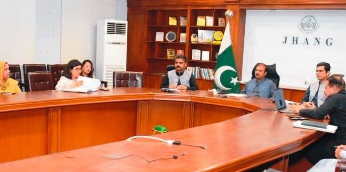 ضلع بھر میں انسداد ڈینگی مہم کے حوالہ سے ٹھوس اور عملی اقدامات کئے جا رہے ہیں، ڈپٹی کمشنر