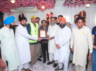 روٹری کلب جھنگ سینٹرل کی تقریب، کمل جیت سنگھ کاہلوں کی خدمات کو زبردست خراجِ تحسین