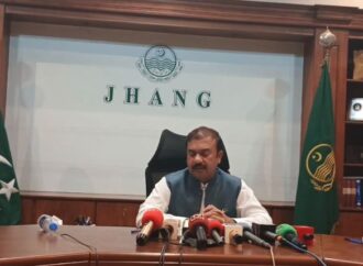 ضلعی حکومت نے سیلاب کے نقصانات اور ریلیف آپریشن کی تفصیلات جاری کردیں، ڈپٹی کمشنر علی اکبر بھنڈر کی پریس کانفرنس