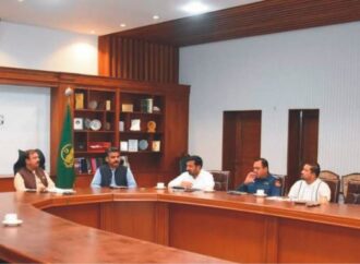 ٹریفک کے نظام کی بہتری اور ٹریفک کے بڑھتے ہوئے مسائل سے نمٹنے کےلئے موثر اور عملی اقدامات کئےجا رہے ہیں،ڈپٹی کمشنر