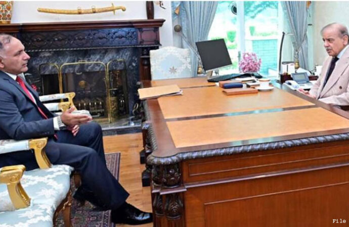 وزیراعظم کا چین کے شہر بیجنگ میں آنژن ہسپتال کا دورہ