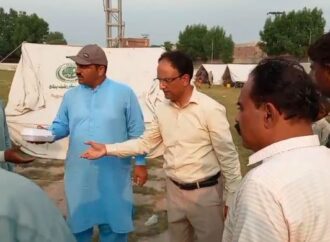 سید صولت رضا ایم ڈی واسا کا سیلابی کیمپوں کا دورہ، کھانا و پانی تقسیم