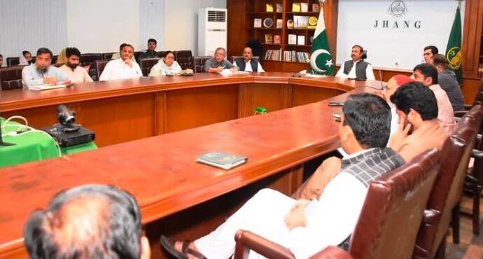 سیلاب متاثرہ علاقوں میںامدادی سرگرمیاں بلا تعلطل جاری ہیں،ڈپٹی کمشنر