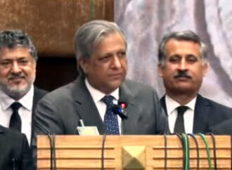 وکلاء کے مسائل ترجیحی بنیادوں پرحل کئے جارہے ہیں،اعظم نذیر تارڑ