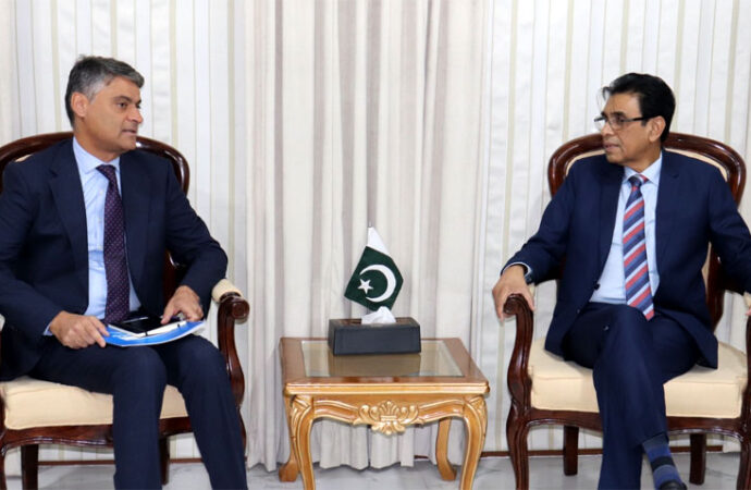 معیاری تعلیم اور اساتذہ کی تربیت حکومت کی اولین ترجیح ہے:ڈاکٹر خالد