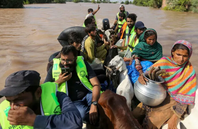 سیلاب سے41 سو سے زائد دیہات،42 لاکھ افراد متاثر ہوئے، پی ڈی ایم اے